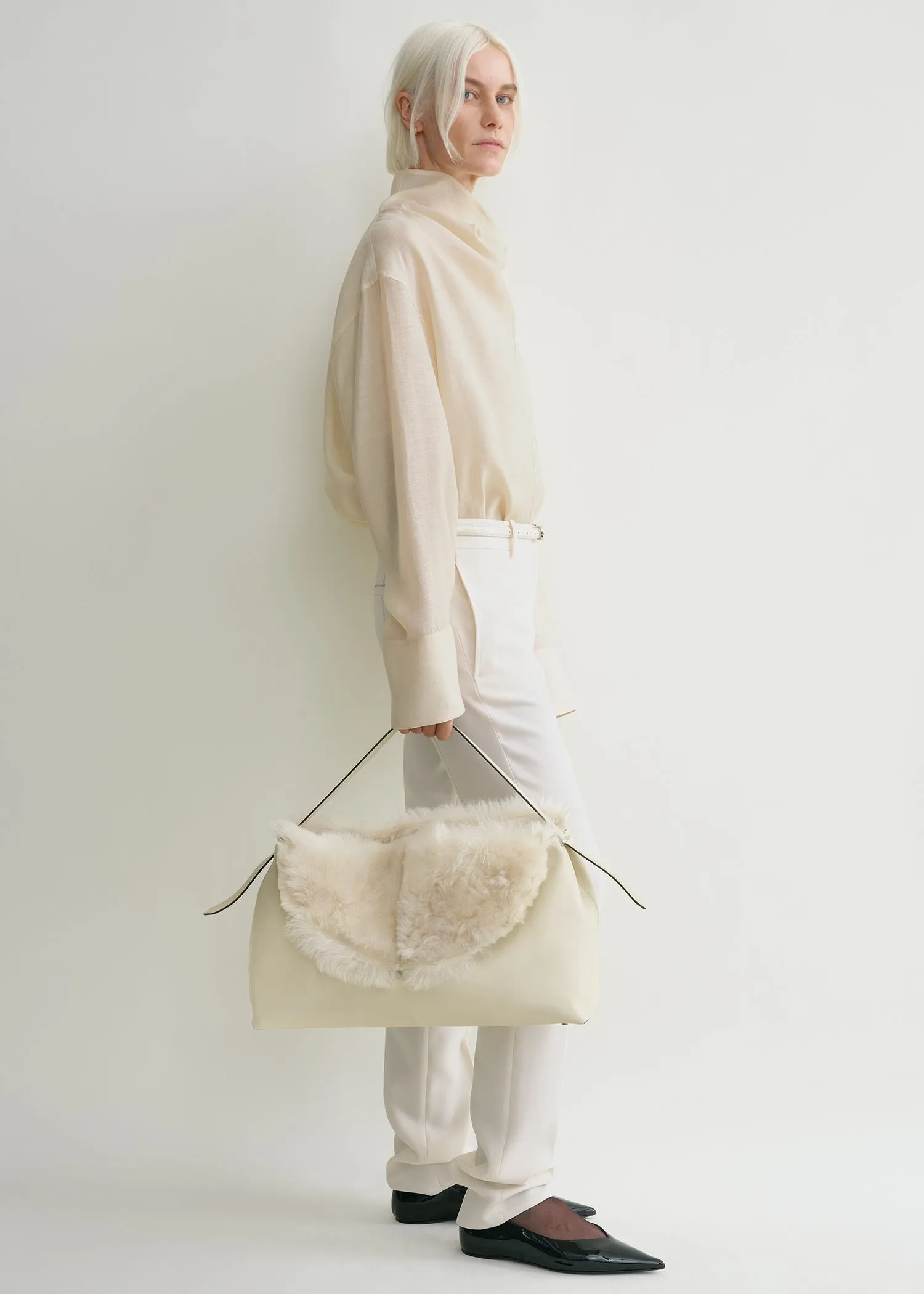 Shearling bag ecru